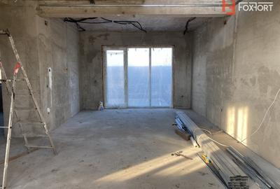 Casă cu 4 camere cu Teren 280 Mp în Sânandrei - 2