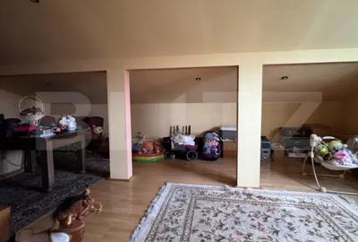Casă cu 7 camere cu Teren 230 Mp în Central - 3