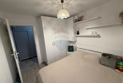 Apartament cu 3 camere decomandat, mobilat în Rovine - 7