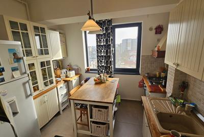 Apartament cu 2 camere semidecomandat în Militari