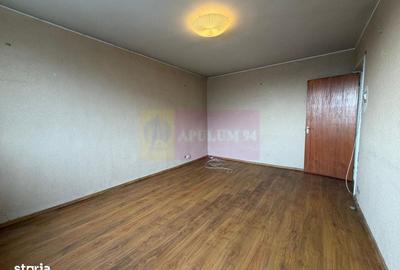 Apartament cu 3 camere decomandat în Berceni - 1
