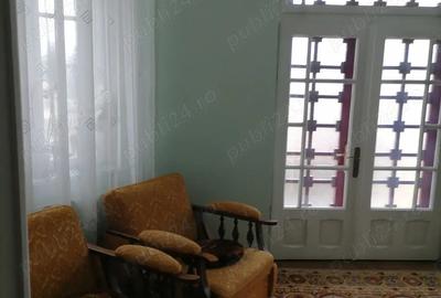 Casă cu 6 camere în Central - 1