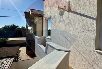 Casa tip pensiune de vanzare in Eforie Nord teren 300 mp - 9