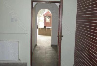 Spațiu comercial, de 37 mp, în Central - 3