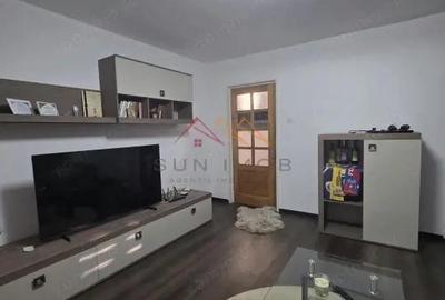 Apartament 3 camere, central, renovat recent, zona linistita, Campina - 1
