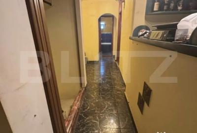 Apartament cu 3 camere decomandat în 1 Mai - 1