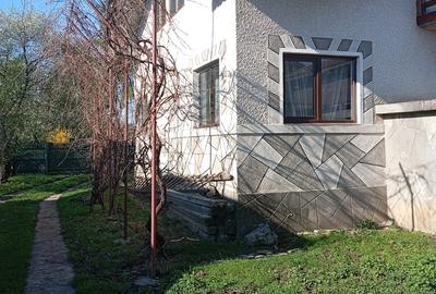 Casă cu 7 camere cu Teren 1974 Mp în Sud - 4