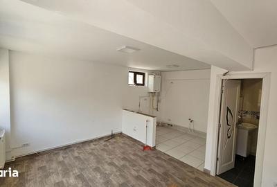 Spațiu comercial, de 22 mp, în Nicolina - 2