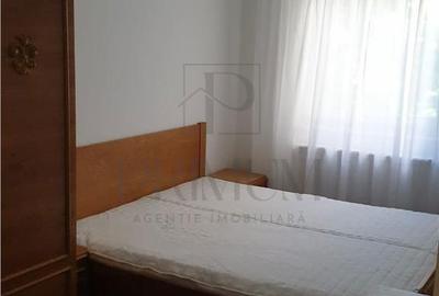 Apartament cu 3 camere semidecomandat, mobilat în Circumvalațiunii - 9
