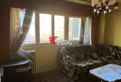 Apartament cu 3 camere semidecomandat în Complex Studențesc - 2