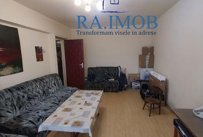 Apartament cu 3 camere decomandat în Republicii - 3