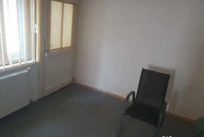 Casă cu 4 camere în Central - 5