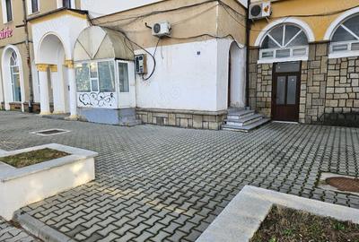 Spațiu comercial, de 50 mp, în Ultracentral - 3
