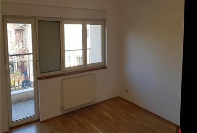 Vila duplex Jolie Ville - str Alexandru cel Bun / COMISION 0 - 21