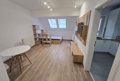 Garsoniera de inchiriat zona Tractorul bloc nou - 1