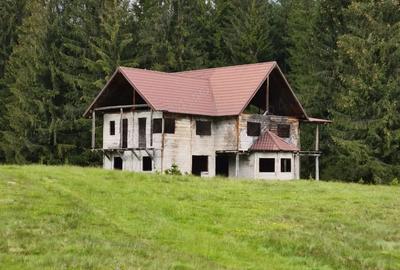 Vand cabana plus teren la munte zona Bradet - 2