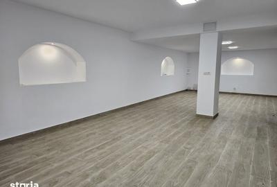 Casă cu 5 camere cu Teren 600 Mp în Valea Lupului