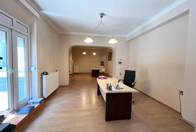 Apartament cu 3 camere în Calea Victoriei - 3