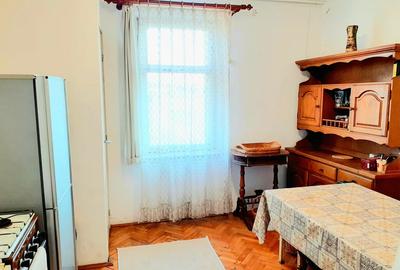 De vanzare apartament cu 2 camere in Tudor - 1