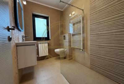 Casă cu 5 camere cu Teren 500 Mp în Dumbrăveni - 9