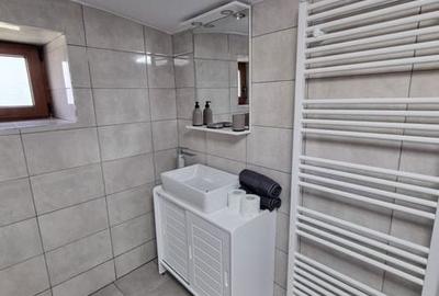 Apartament cu 2 camere decomandat în Central - 3