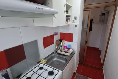 Apartament cu 3 camere în Inel II