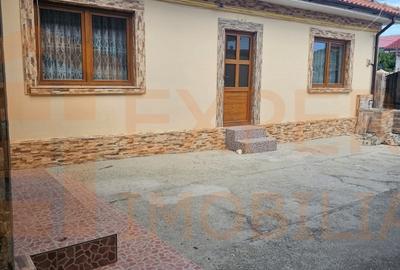 Casă individuală cu 3 camere cu Canalizare în Brătianu - 4