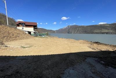 Teren de 783 mp, în Dubova