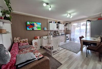 Apartament cu 2 camere semidecomandat, mobilat în Florești