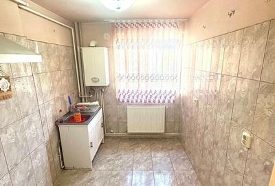 Apartament cu 3 camere decomandat în Central - 3