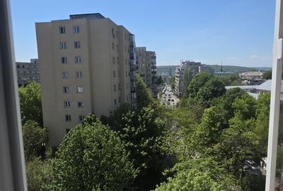 Apartament cu 2 camere decomandat în Liteni - 4