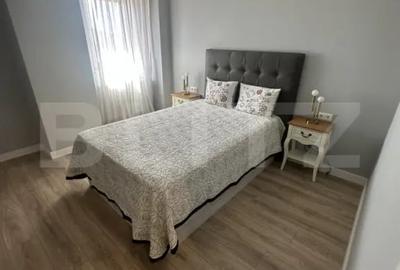 Apartament cu 3 camere semidecomandat în Central - 1