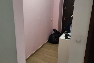 Garsonieră decomandată, mobilată în Central