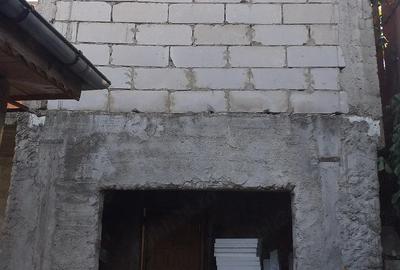 Casă cu 3 camere cu Teren 775 Mp în Central