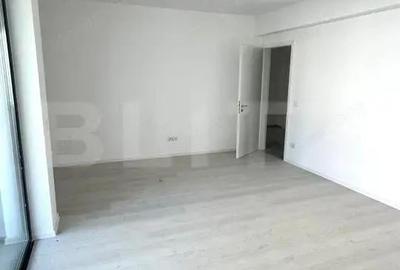 Apartament cu 2 camere decomandat în Tractorul - 2