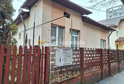 Casă cu 3 camere cu Teren 183 Mp în Central