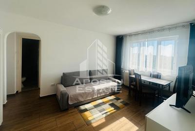 Apartament cu 2 camere semidecomandat, mobilat în Intim