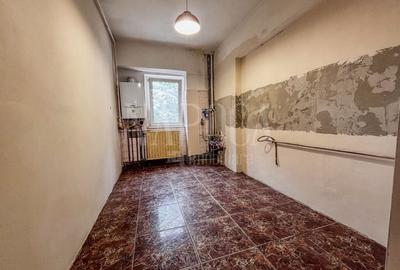 Apartament cu 3 camere decomandat în Mărăști