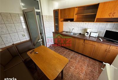 Apartament cu 3 camere decomandat în Tineretului - 10