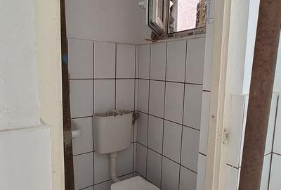 Casă cu 2 camere cu Teren 60 Mp în Central