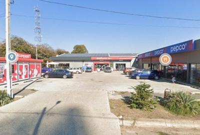 Spațiu comercial, de 1,366 mp, în Central