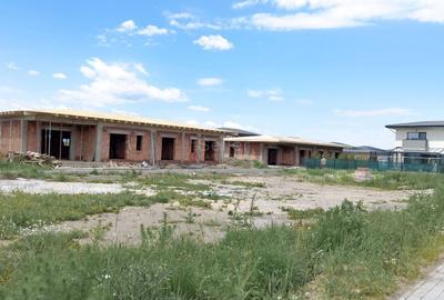 Casă individuală cu 4 camere cu Canalizare în Cristian - 35