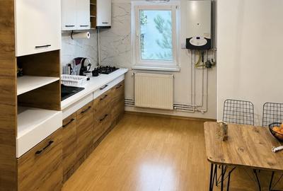 Apartament cu 2 camere semidecomandat în Est
