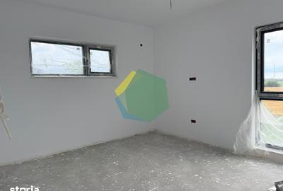 Casă cu 4 camere cu Teren 400 Mp în Balotești