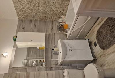 Apartament cu 2 camere decomandat în Păcii