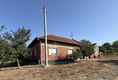 Casă cu 3 camere cu Teren 167 Mp în Central