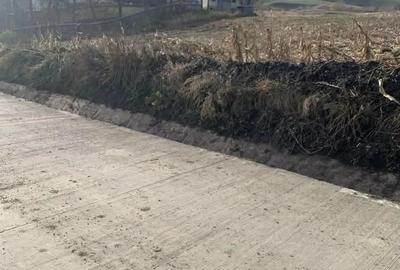 Teren de 2200 mp, în Dobreni