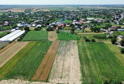 Teren de 1391 mp, în Biliești - 2