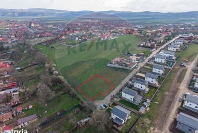 Teren de 814 mp, în Dârste - 13