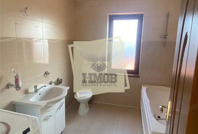 Casă cu 5 camere cu Canalizare în Central - 9